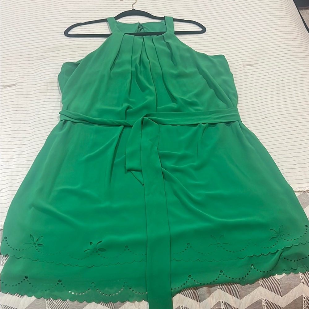 Green Sleeveless Dress with Scalloped Hem